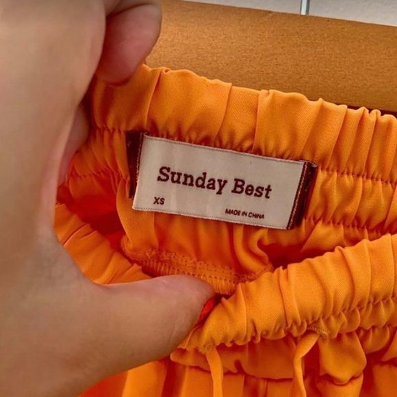 Aritzia (Sundays Best) - Picture 2 of 2